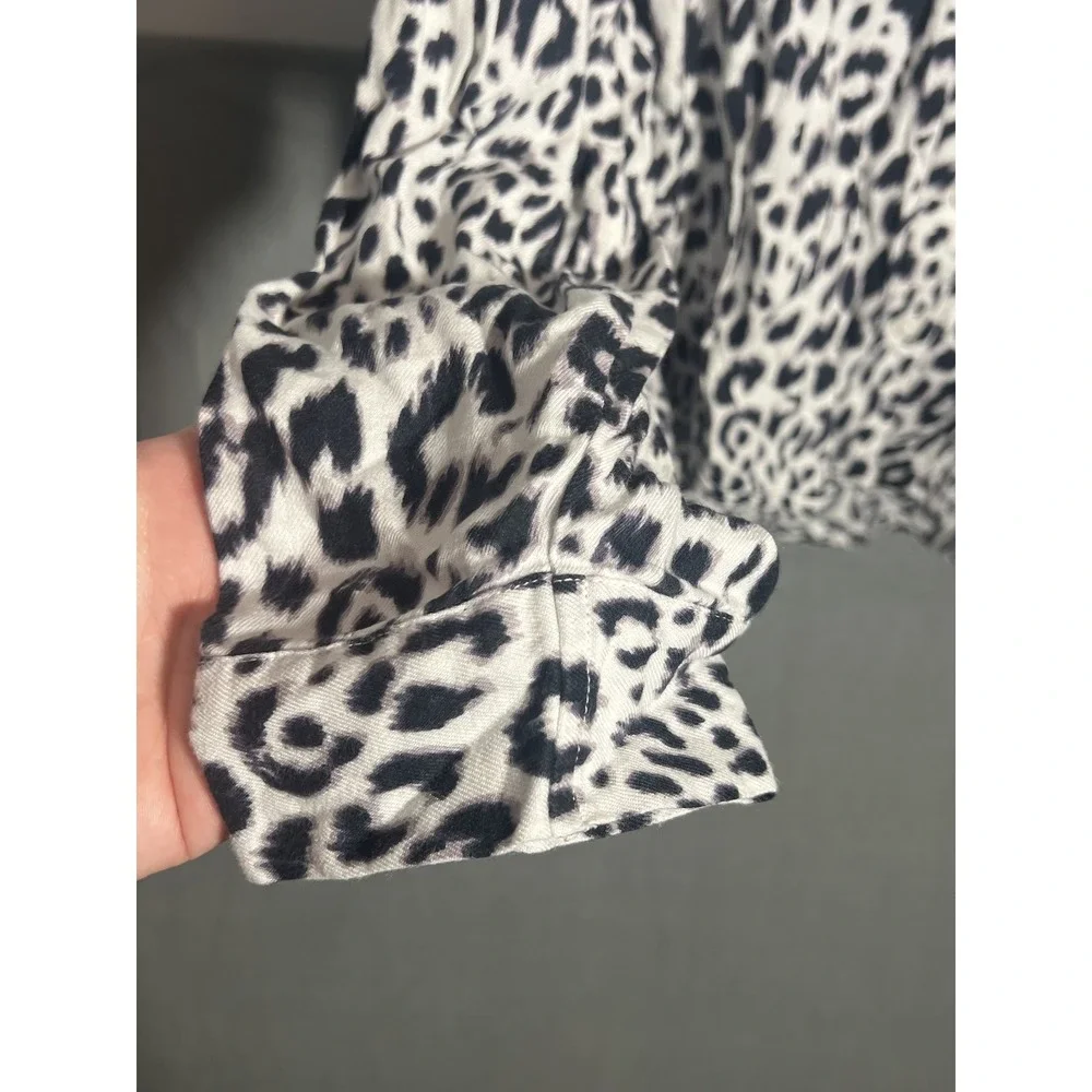 Victoria's Secret‎ Women's XS Leopard Print Button-Up Pajama Sleep Shirt Top